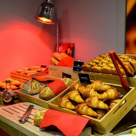 宜必思罗德中央酒店 3*