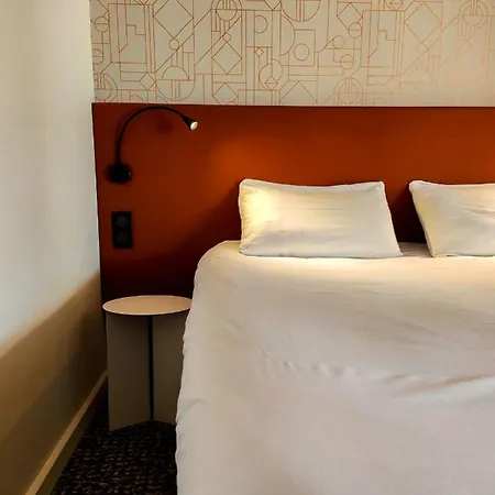 Hotel Ibis Centre 3*