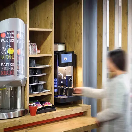 宜必思罗德中央酒店 酒店