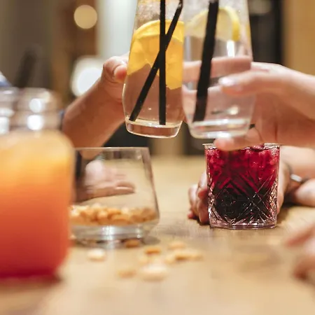 宜必思罗德中央酒店 3*