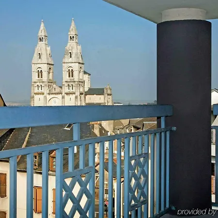 Ibis Centre 3*