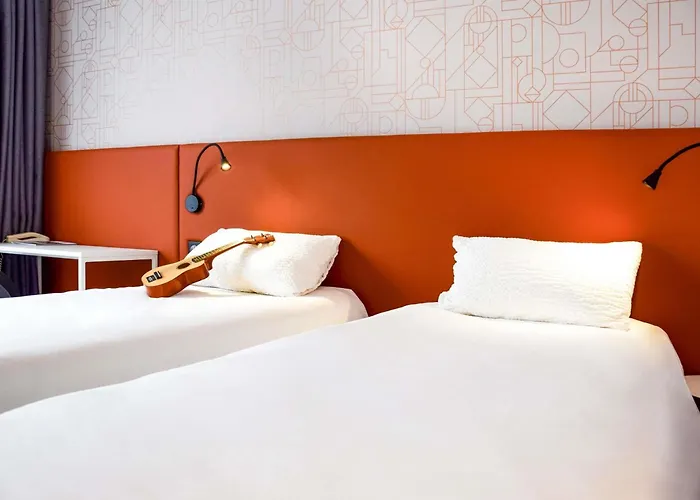 Ibis Centre Hotel 3*