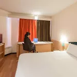 Ibis Centre 3*