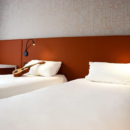 מלון Ibis Centre 3*