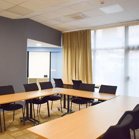 Ξενοδοχείο Ibis Centre 3*