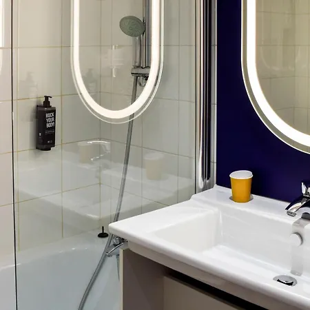 Ibis Centre 3*