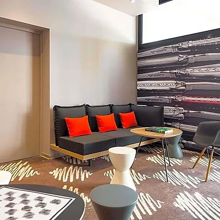 Ibis Centre Hotel 3*