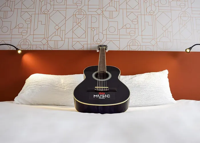 Ibis Centre Hotel 3*