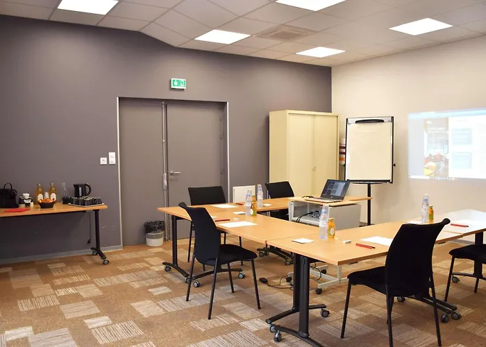 Hotel Ibis Centre 3*